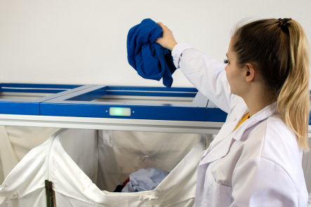 Fehlerfrei sortieren: Mit dem IN-SorTexx landet jedes Textil im richtigen Waschgang IN Sortexx Anwendung 04